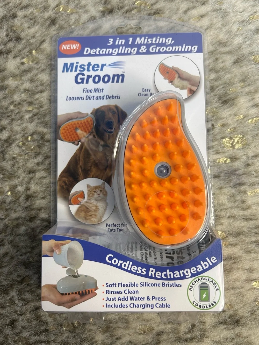 5 for $25🔥Mister Groom 3 in 1 Misting, Detangling & Grooming Brush- New